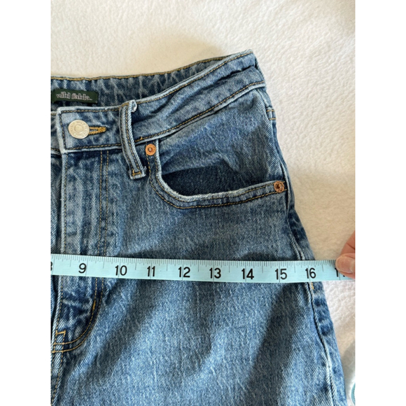 Women's Wild Fable high rise baggy Jeans Size 2/26R Blue Distressed ripped - Picture 9 of 12
